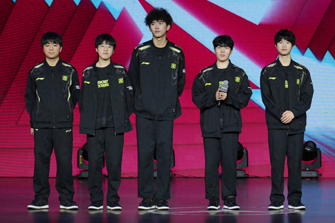 九游-Rookie爆冷击败德国队，赛况扑朔迷离引爆全场！的简单介绍