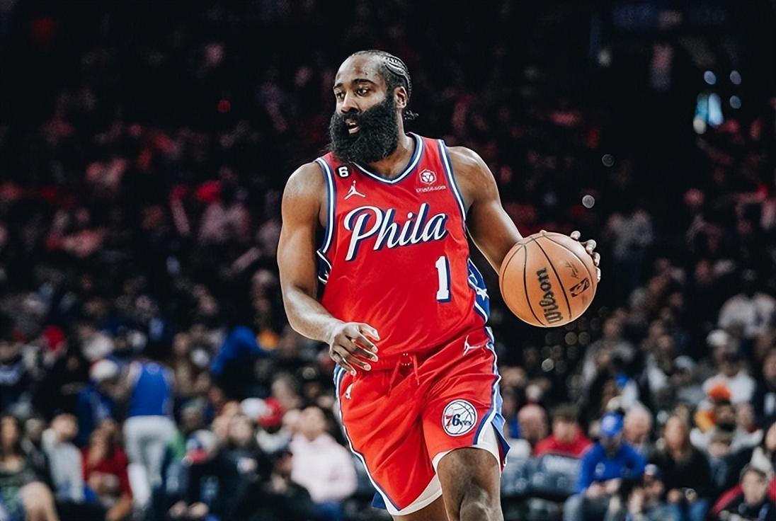 关于字母哥巅峰对决，哈登与70激战FPX分钟，回归赛场胜负难料！的信息